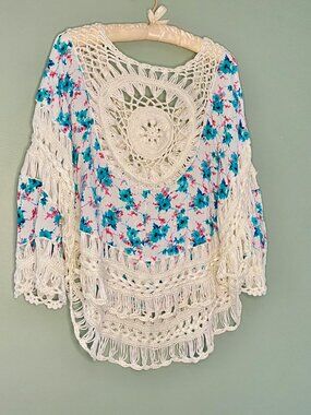 Moda Silky Pop Over Poncho For The Summer  Boho Peasant Hippie Shawl